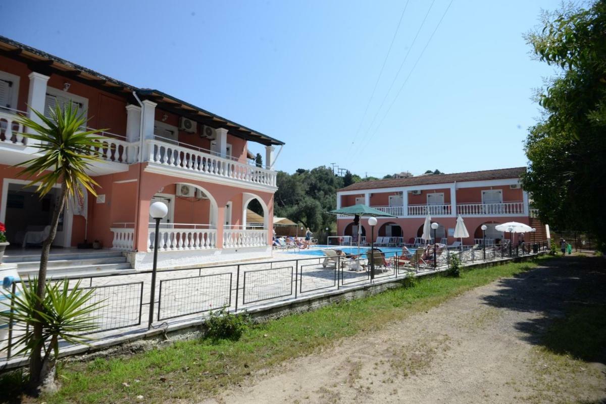 Вілла The Olive Grove House Касіопі Екстер'єр фото